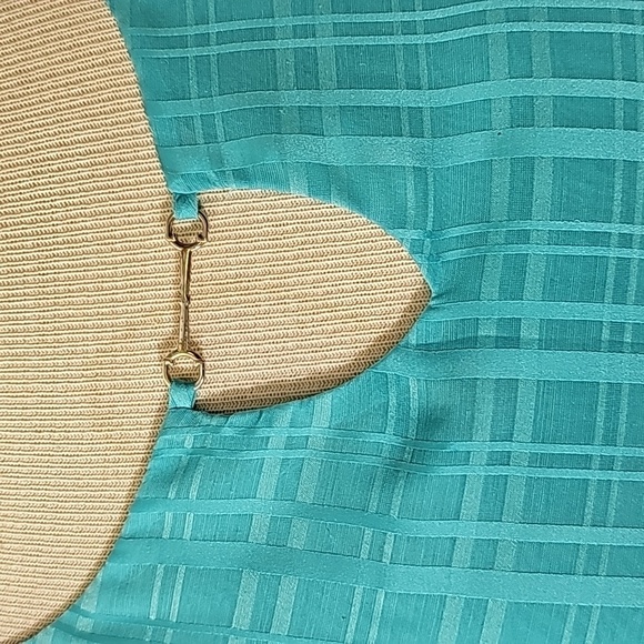 Dana Buchman sleevless tourqwise top. Size small.  Lovely chiffon overlay. - Picture 2 of 9